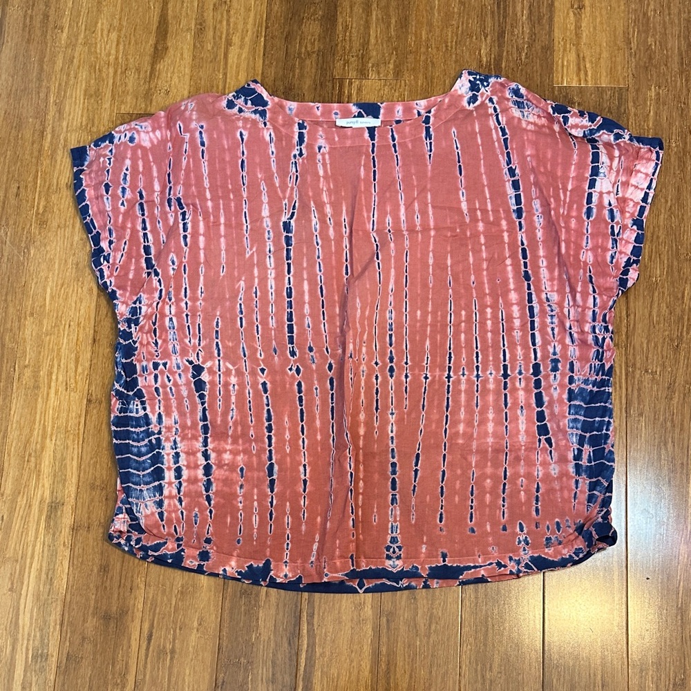 LAST CHANCE OFFER: Chic Tie-Dye Blouse in Coral and Navy